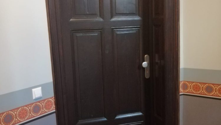 Wohnungseingangstür