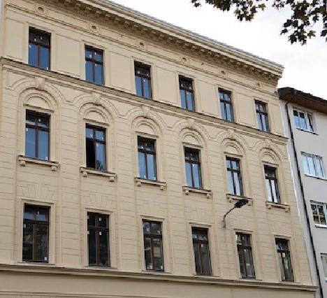 Straßenfassade